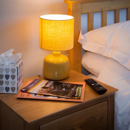 The Blue Bell Hotel Midhurst Room photo